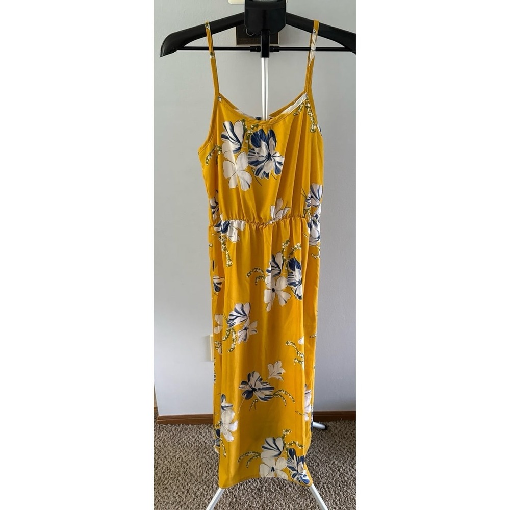 Women's Yellow floral midi spaghetti strap dress size Medium